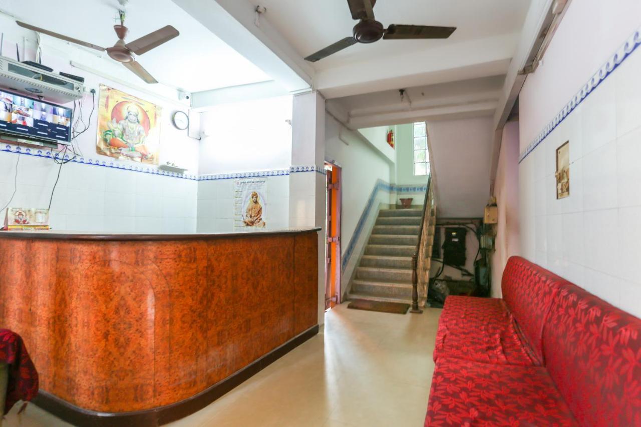 Oyo 73902 Vyttila Residency Hotel Kochi Exterior photo