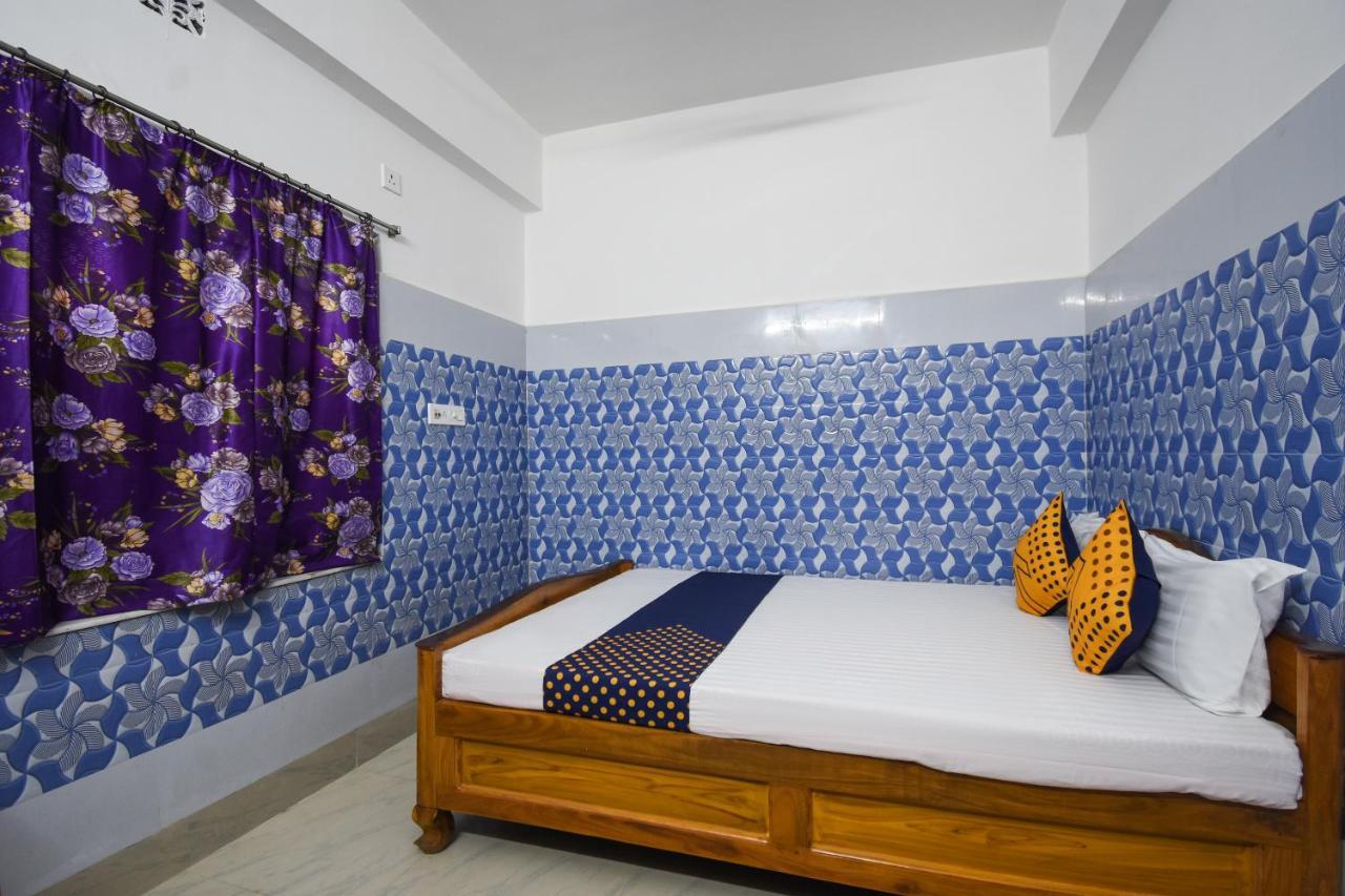 Oyo 73902 Vyttila Residency Hotel Kochi Exterior photo